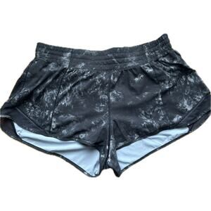 Lululemon Hotty Hot shorts - size 14